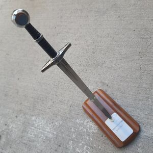 Hanwei Miniature German Hand-and-a-half Sword 13th Century Letter Opener Holder